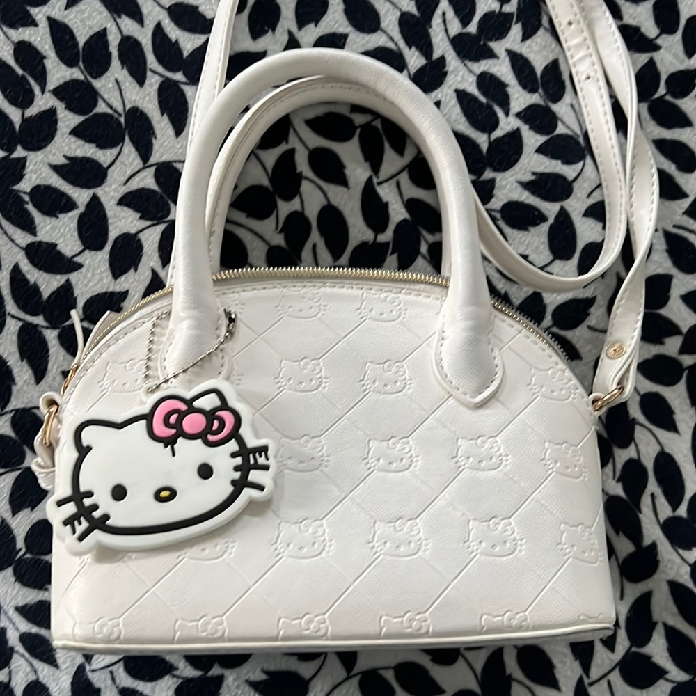 Small white forever 21 Hello Kitty handbag